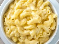 Рецепта Лесни и бързи макарони със сирене (mac and cheese) за 10 минути